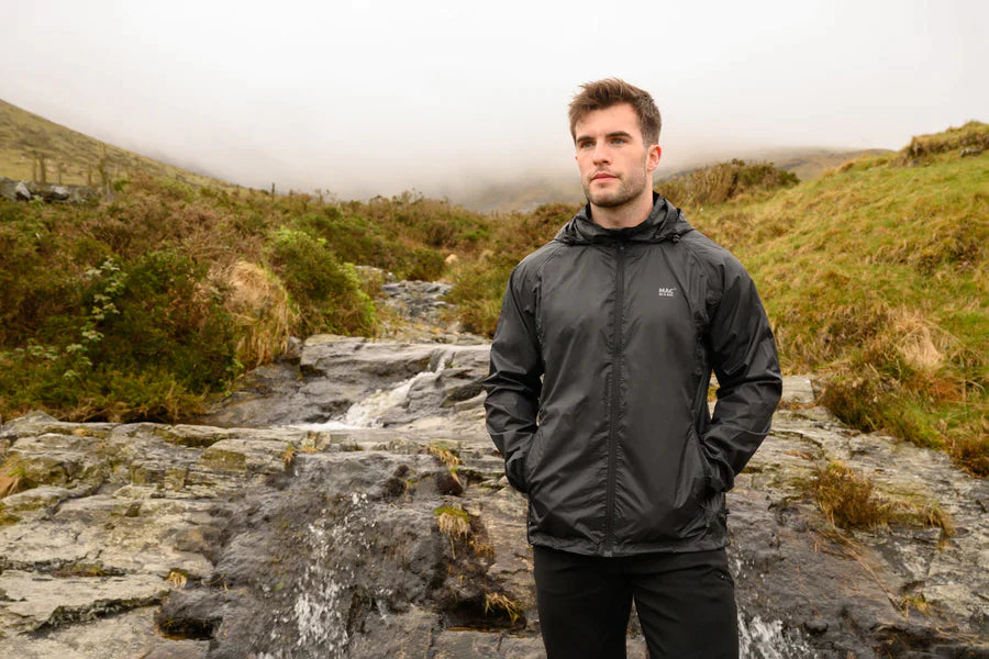 Travel top rain jacket